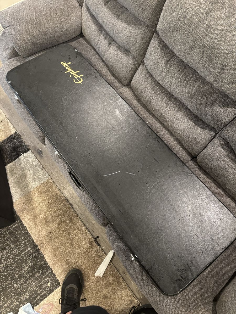 Epiphone Thunderbird Bass Hard Case, Black with Grey Plush Interior