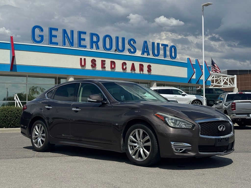 2015 Infiniti Q70 3.7