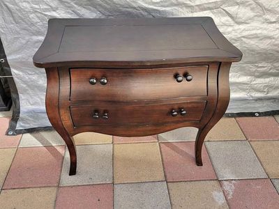 2 Drawer Bombe Chest
