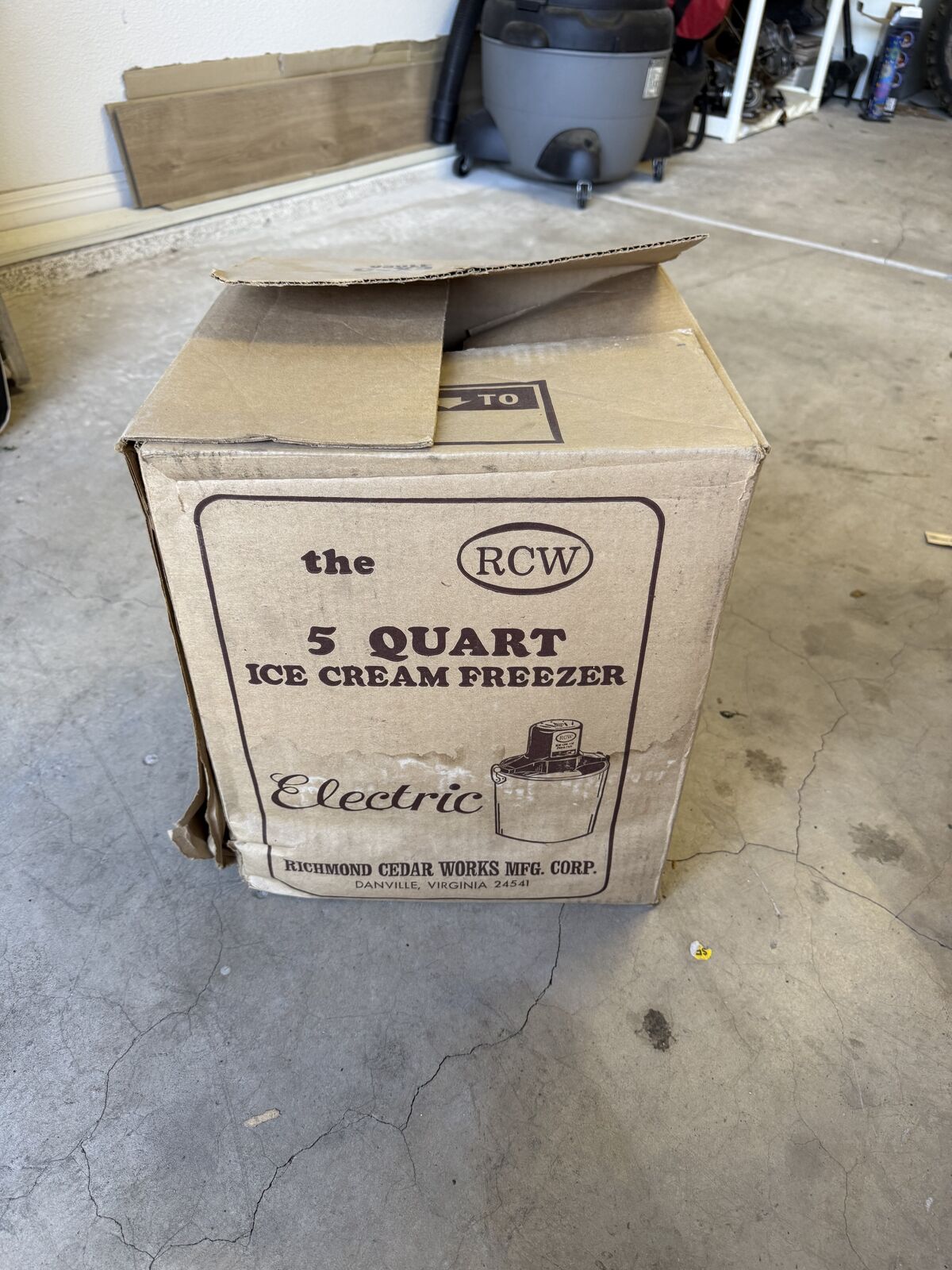 Vintage RCW Electric Ice Cream Freezer – With Original Box