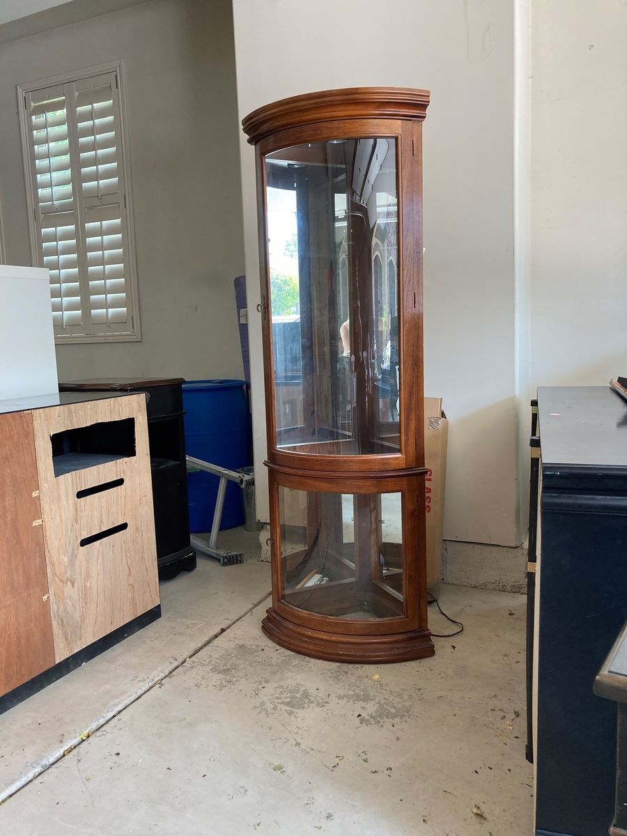Elegant Wooden Curio Display Cabinet with Glass Panels - Perfect for Collectibles