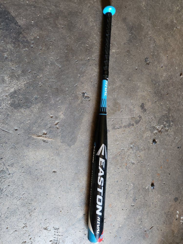 Easton Rival softball bat