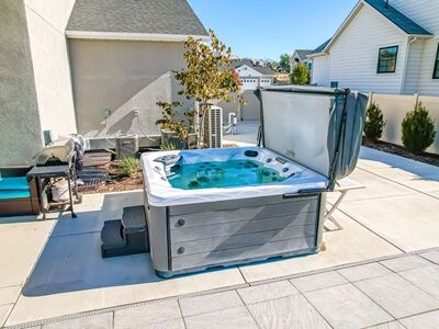 2019 Master Spas Twilight Series hot tub for sale.