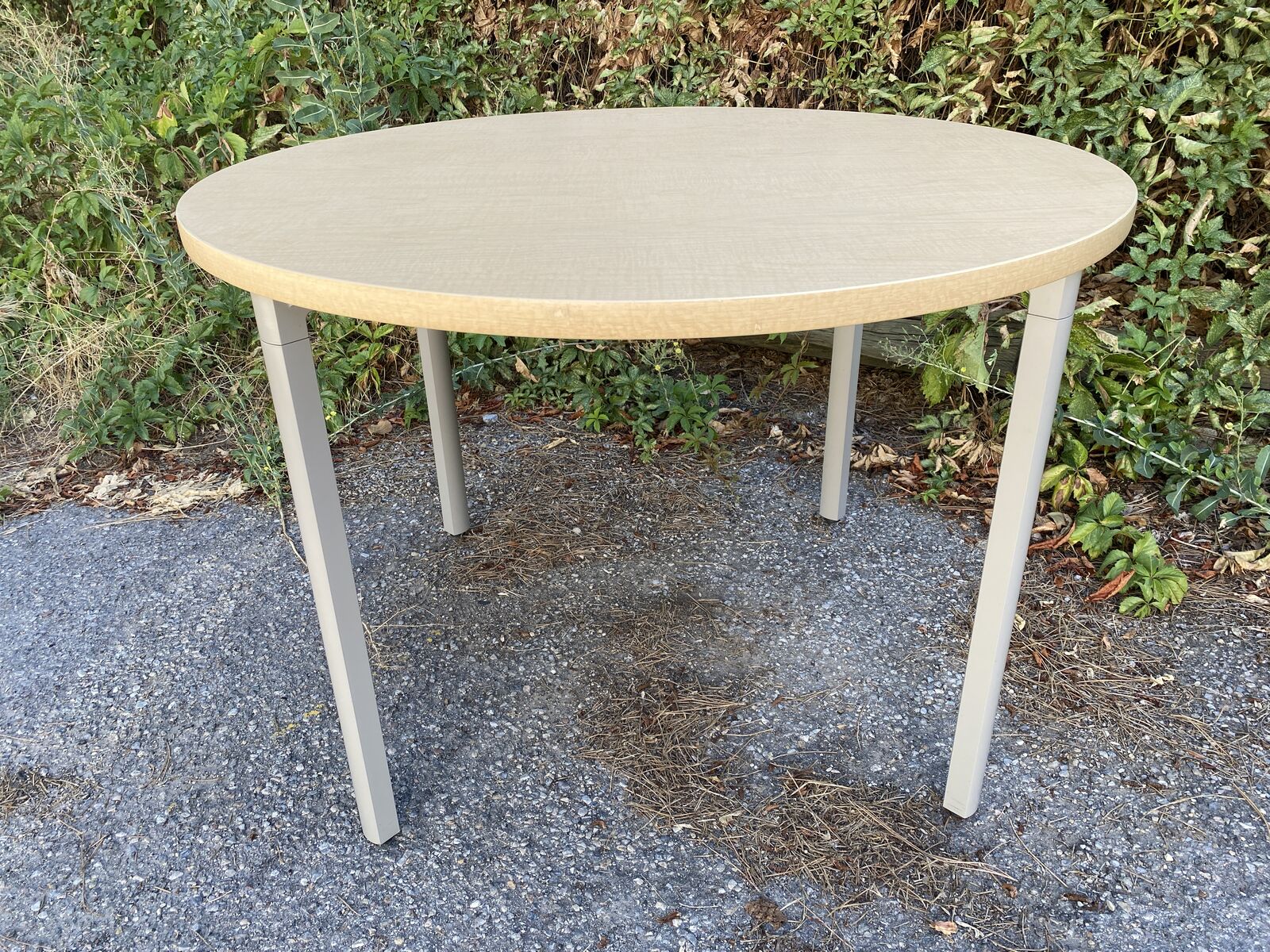 Round Herman Miller Everywhere Table