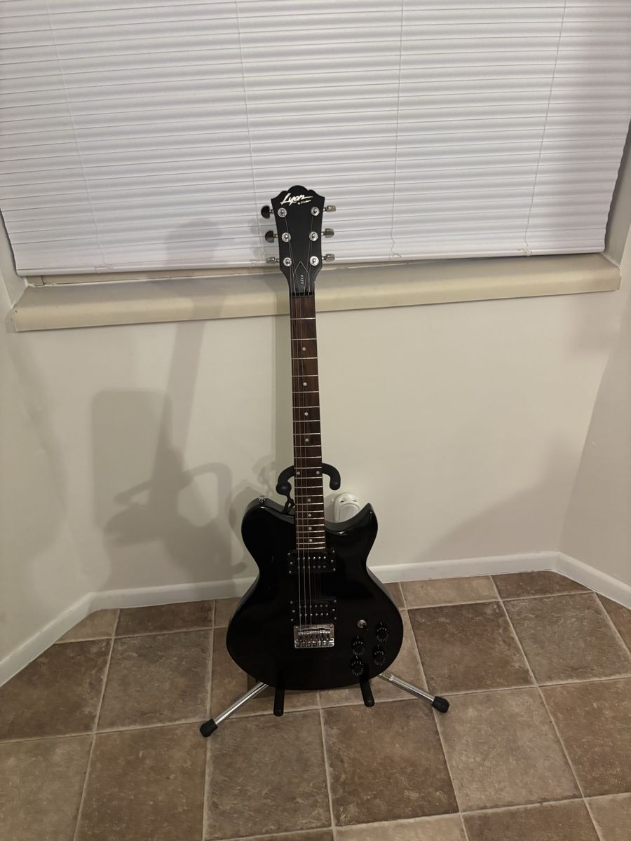 Lyon by Washburn Guitar