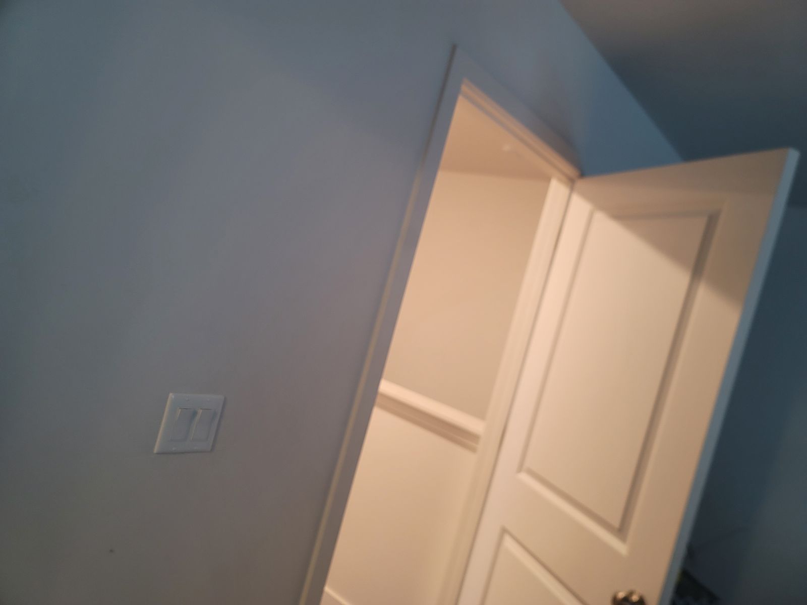Main image 4