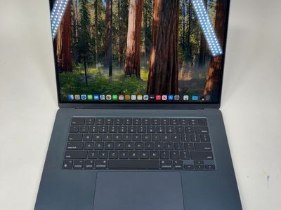 2024 M3 MacBook Air 15” 16 GB ram 256 GB HDD