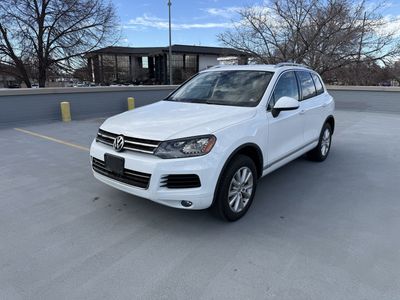 2014 VOLKSWAGEN TOUAREG