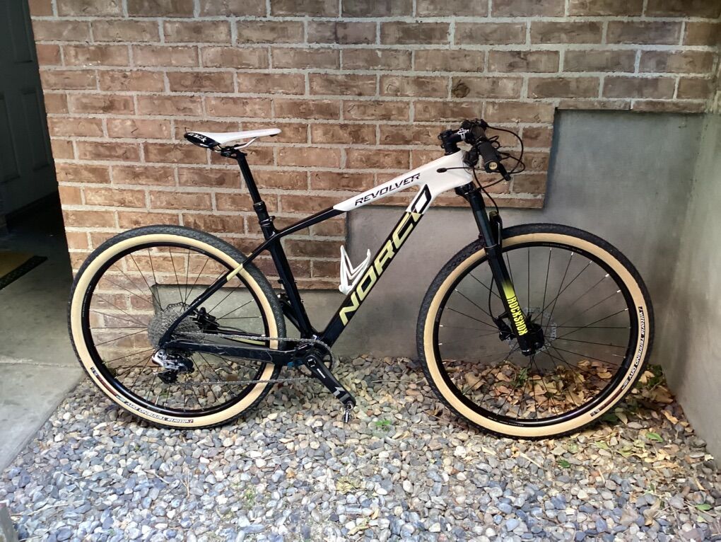 2017 Norco Revolver Carbon HT XX1,27.5 W/extras