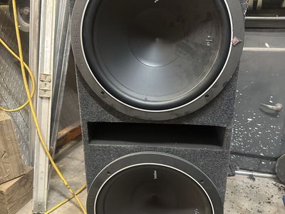 Rockford Fosgate Punch P1 15" Subwoofers in Custom Enclosure