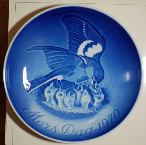 Vintage 1970 Mother's Day Plate by Bing and Grondahl