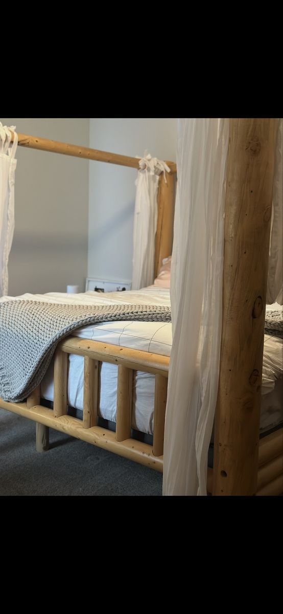 Rustic Log Wood Canopy Bed Frame with Post and Rail Design