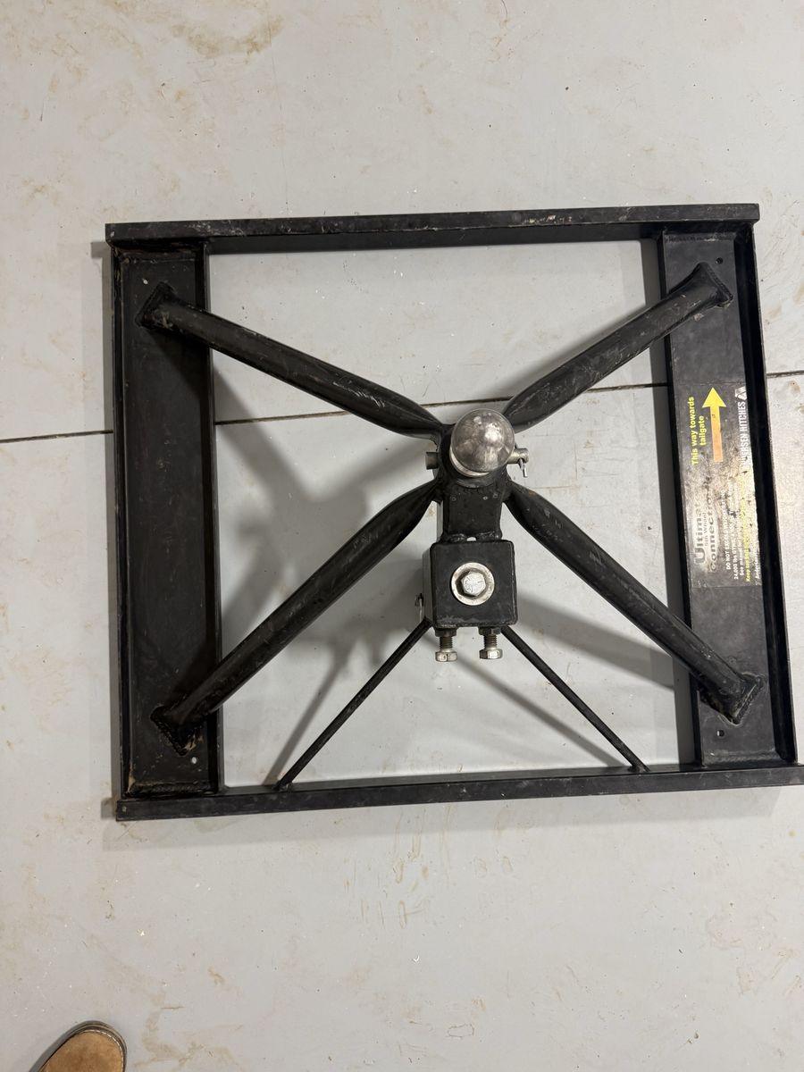 Main image 3