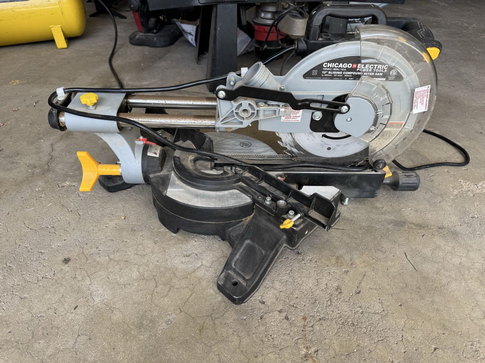 Chicago Electric Power Tools 10" Sliding Compound Miter Saw 120VAC/60Hz/15A