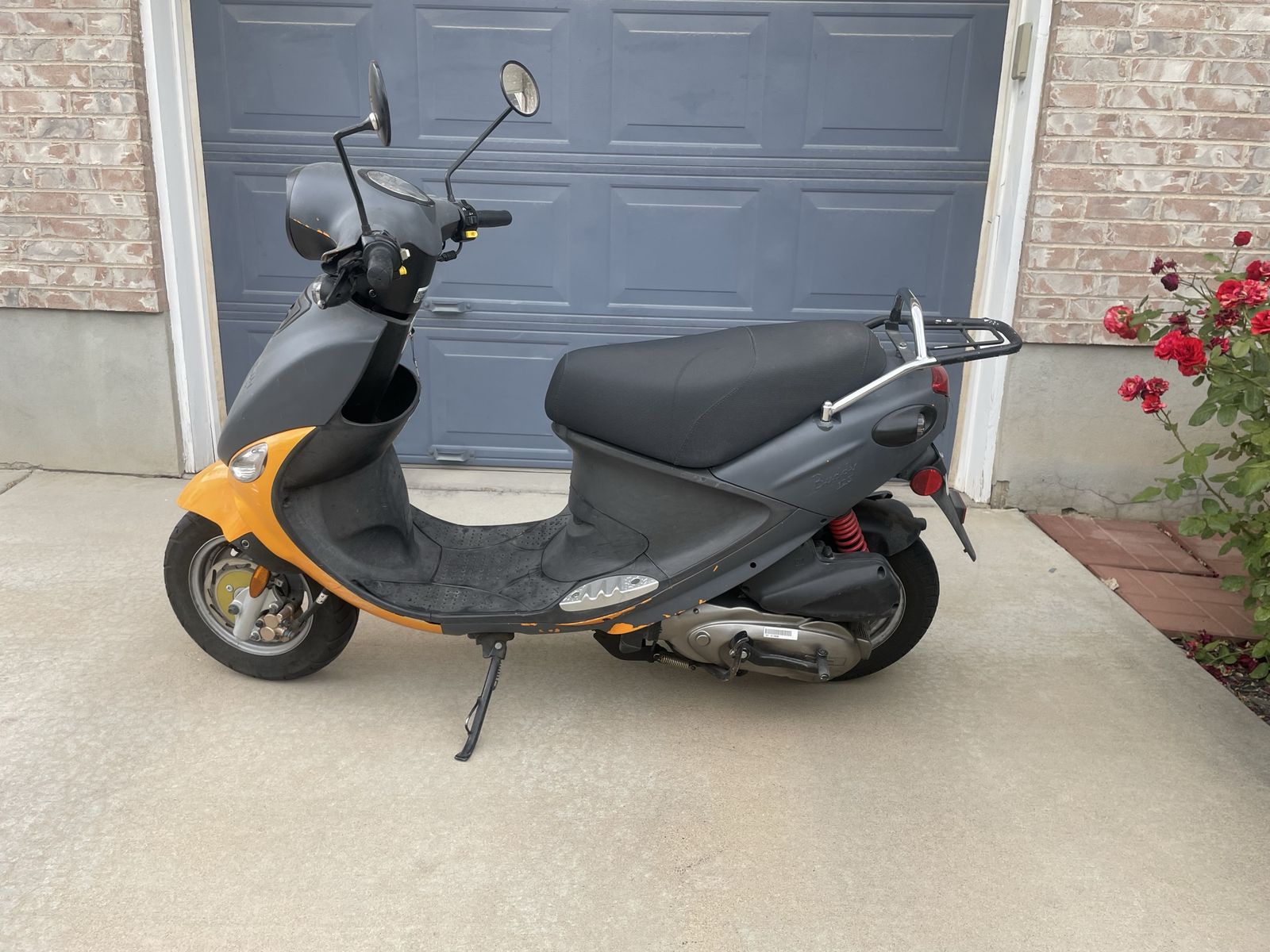 Genuine Scooter Company Buddy 125 Scooter - Orange/Grey - Low Mileage