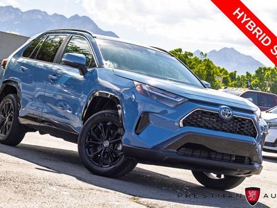 2024 Toyota RAV4 SE