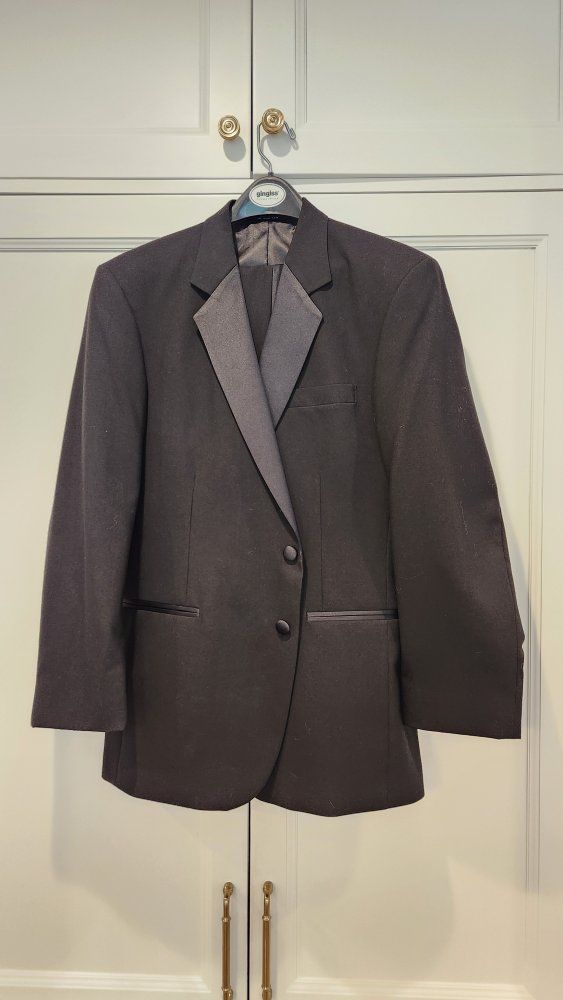 After Six Tuxedo 40R with Shirt and Vest