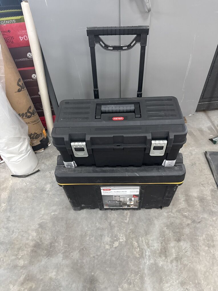 KETER MOBILE CART + ToolBox  25+22