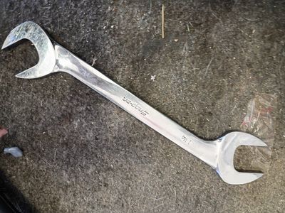 Snap-on VS40B 1 1/4" x 1 1/4" Long 4 Way Wrench - Chrome Finish