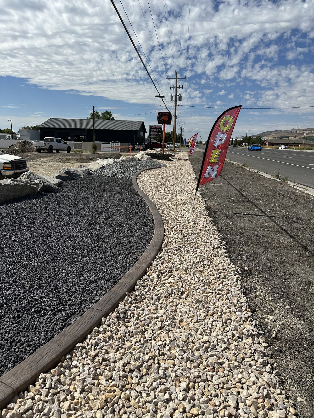 Altered Edge Landscape Materials- Pavers, Rock, Block, Gravel, Stone, Brick, Top Soil, Multch, Bark, Landscape Materials.