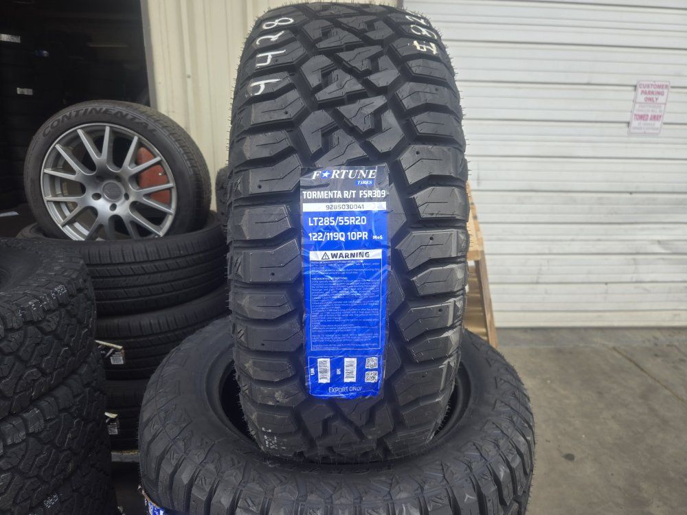SET LT285/55R20 FORTUNE TORMENTA R/T