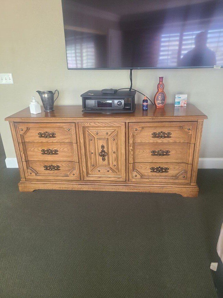 bedroom set. Salt Lake City area