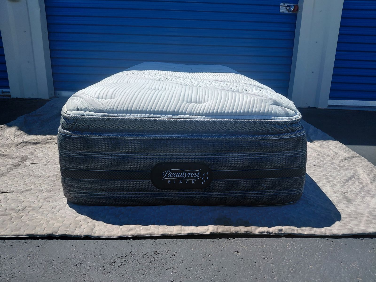 17” Beautyrest Black Twin XL Mattress