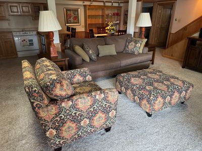 Couch set