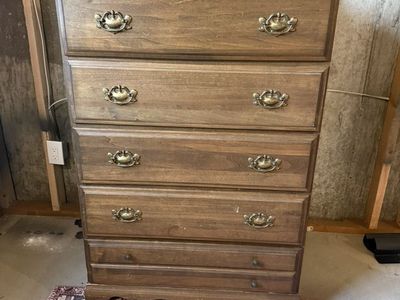 Traditional Six-Drawer Wood Chest of Drawers