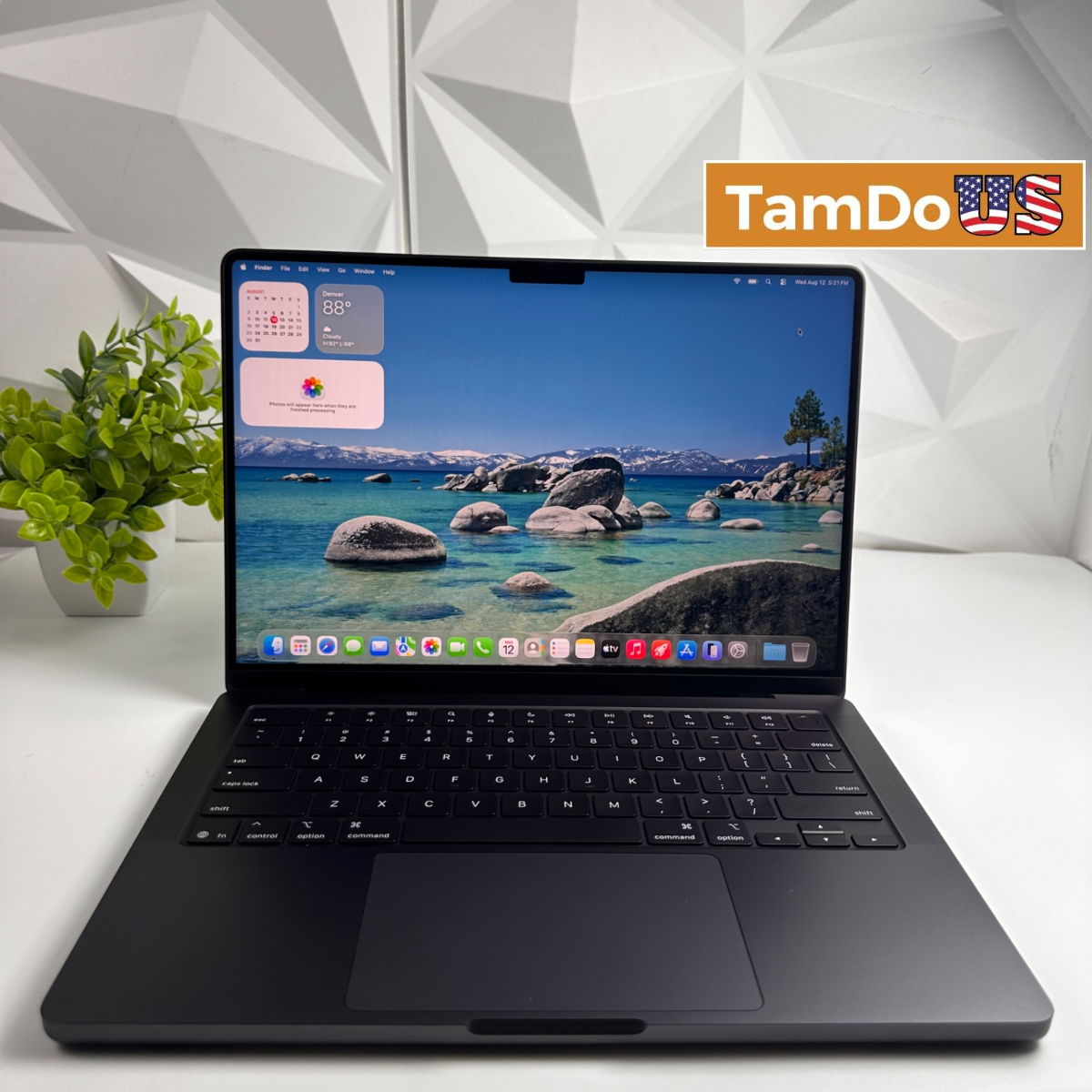 MacBook Pro (14-inch, Apple M5, 2025) 10-Core GPU, 32GB, 1TB SSD, Space Black