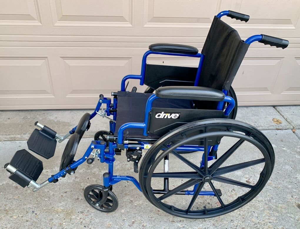 CHILD SIZE WHEEL CHAIR