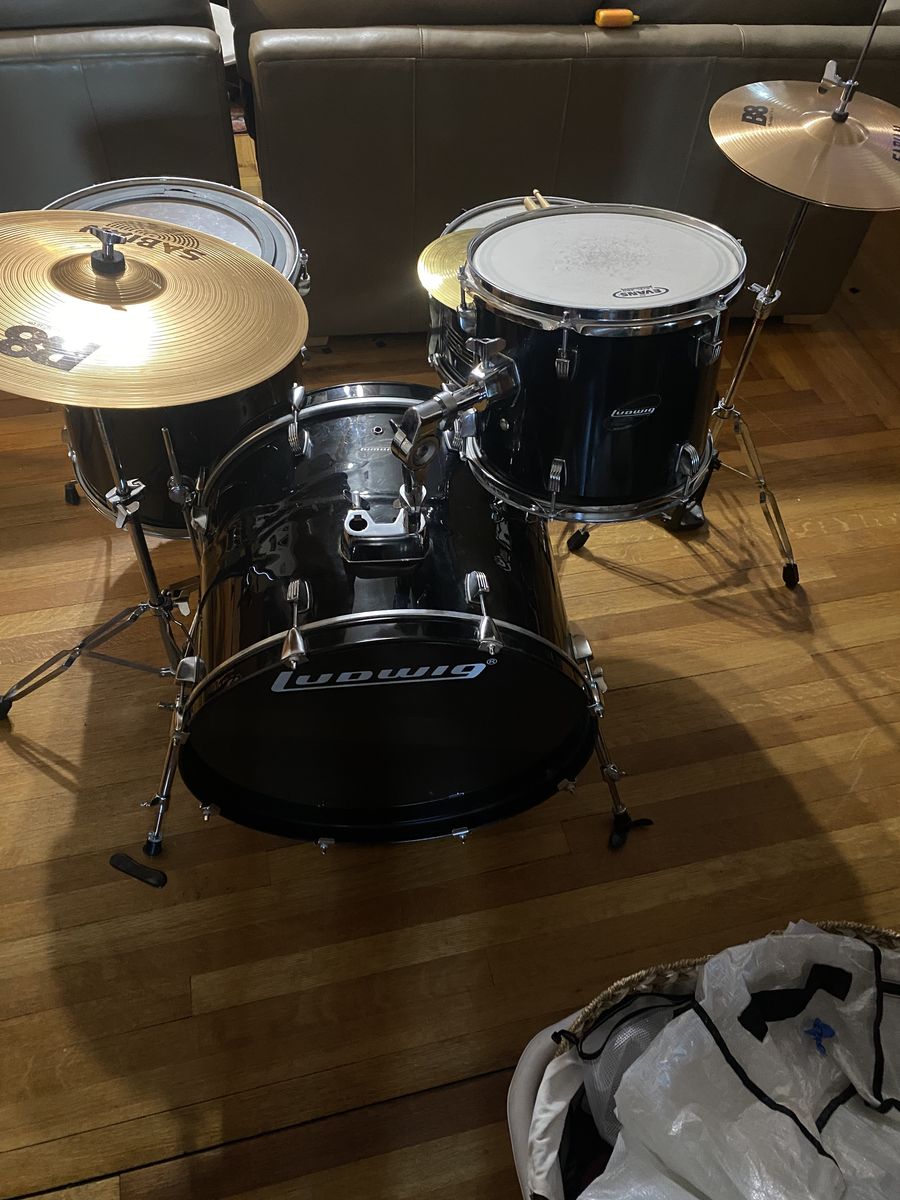 Ludwig Accent CS Drum Set