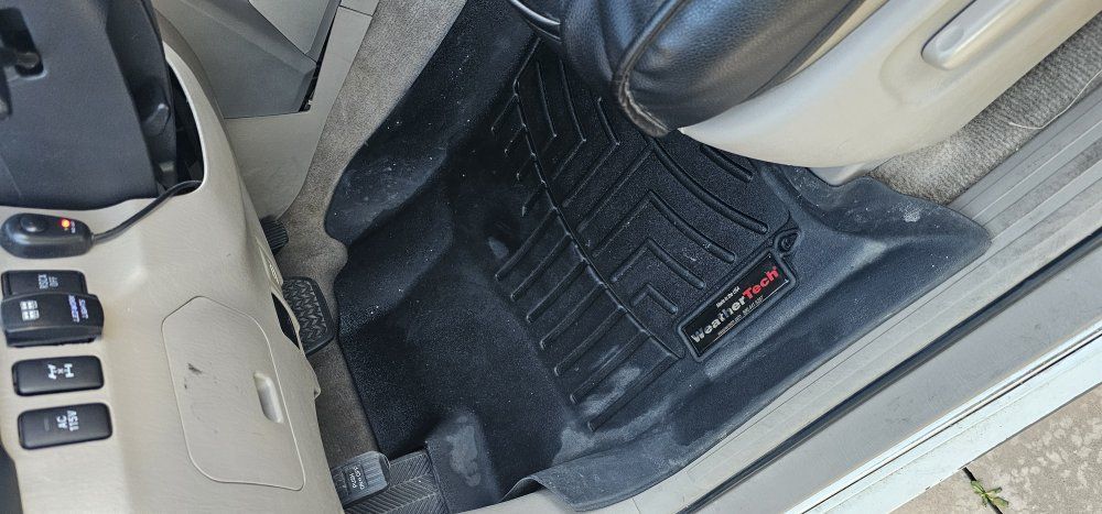 Main image 6