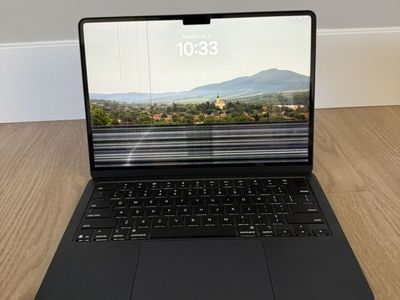 Macbook Air 2025 - M4 Chip, 16 GB memory, 512 GB