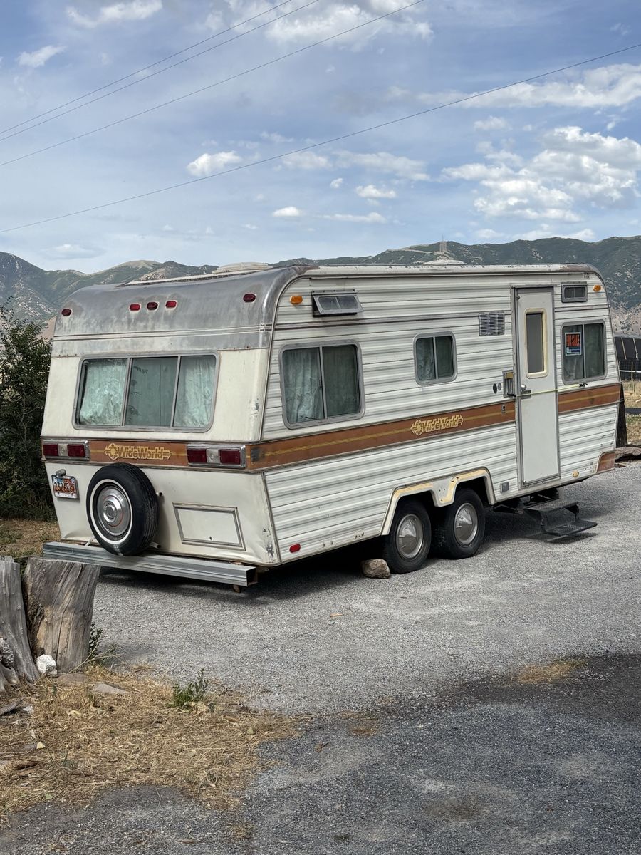 1977 wide world vintage trailer