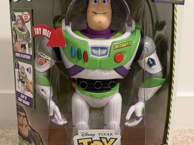 Toy Story Ultimate Action Buzz Lightyear
