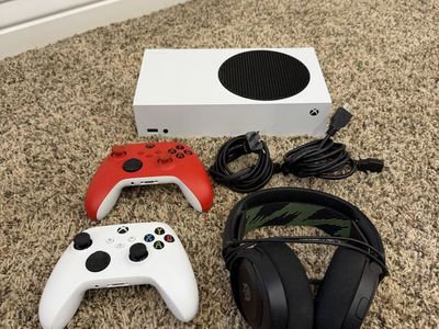 Xbox S Bundle