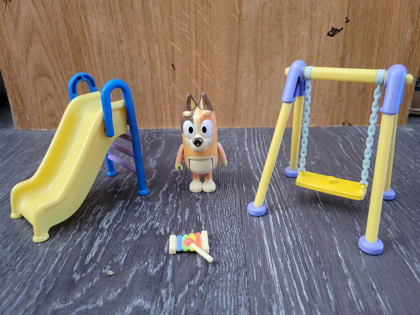 BlueY Park Playset Playground, Slide, Swing, xylophone, Mom Chilli Heeler