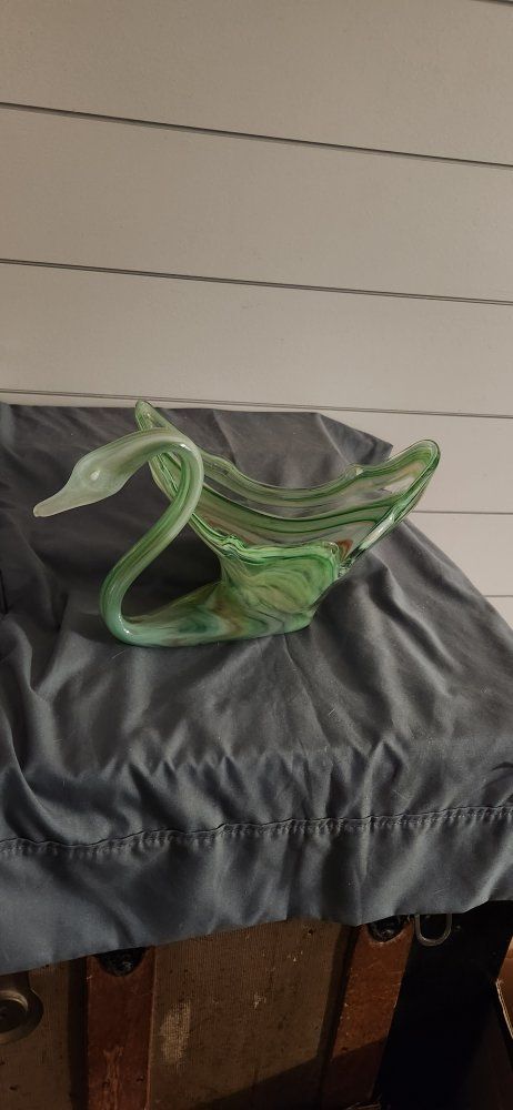 Vintage Murano Style Green Swirl Art Glass Swan Bowl Centerpiece
