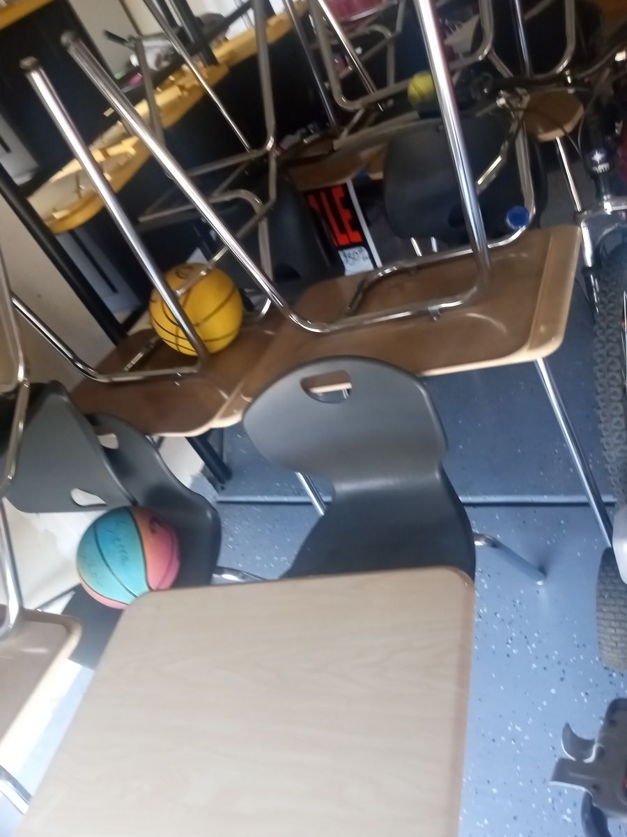 ALL kids desks with chair- like new 12 available, school, church or home