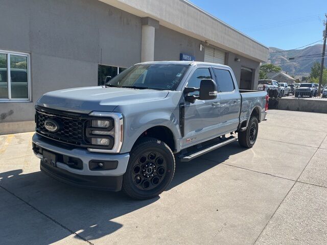 2025 Ford F-350 Super Duty Lariat