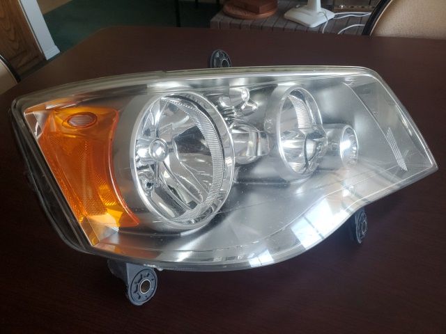 Dodge Caravan Headlight