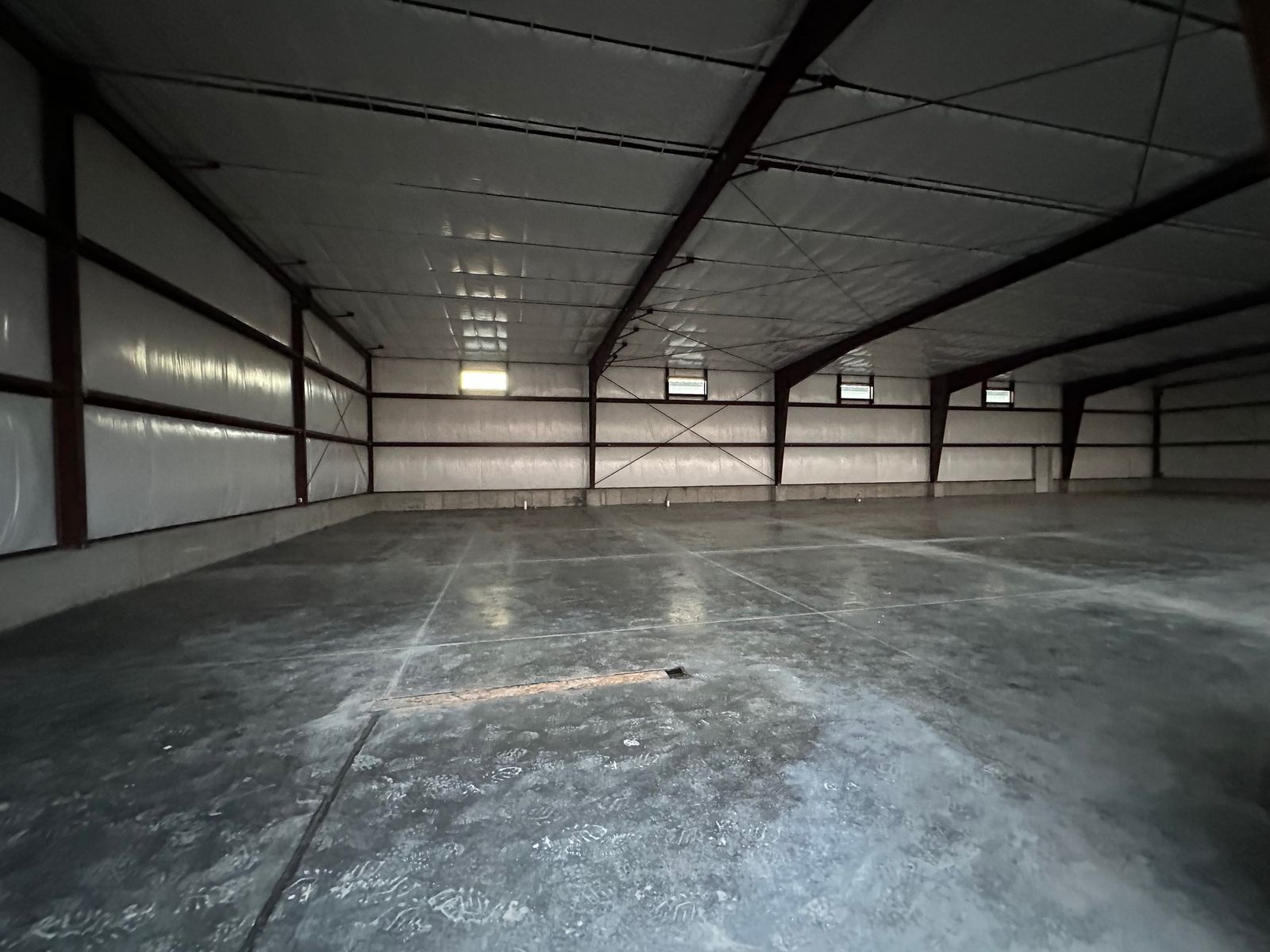 Industrial / Commercial Warehouse Shop Space For Rent 1,500-4,500 sq ft.