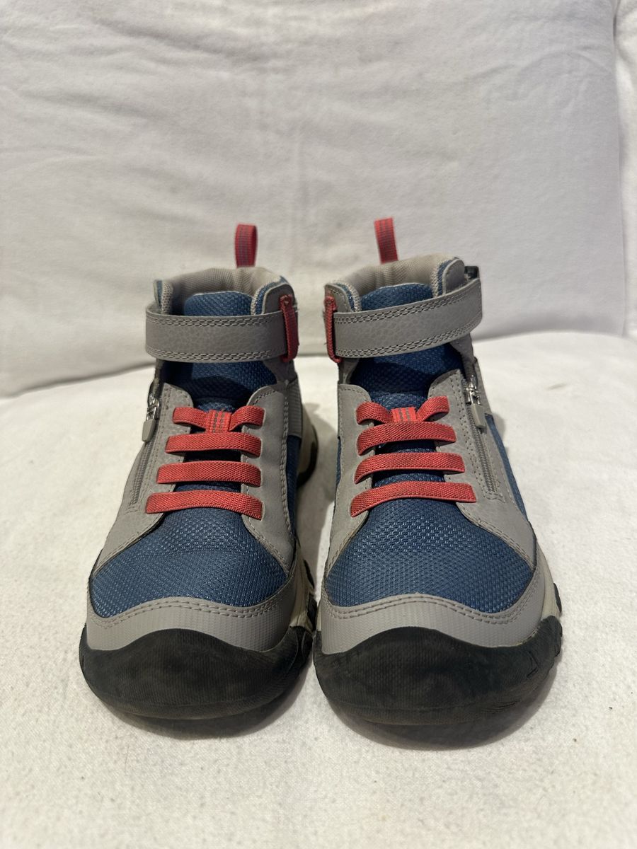 Keen youth size 2 grey/blue with pink trim, hiking boots