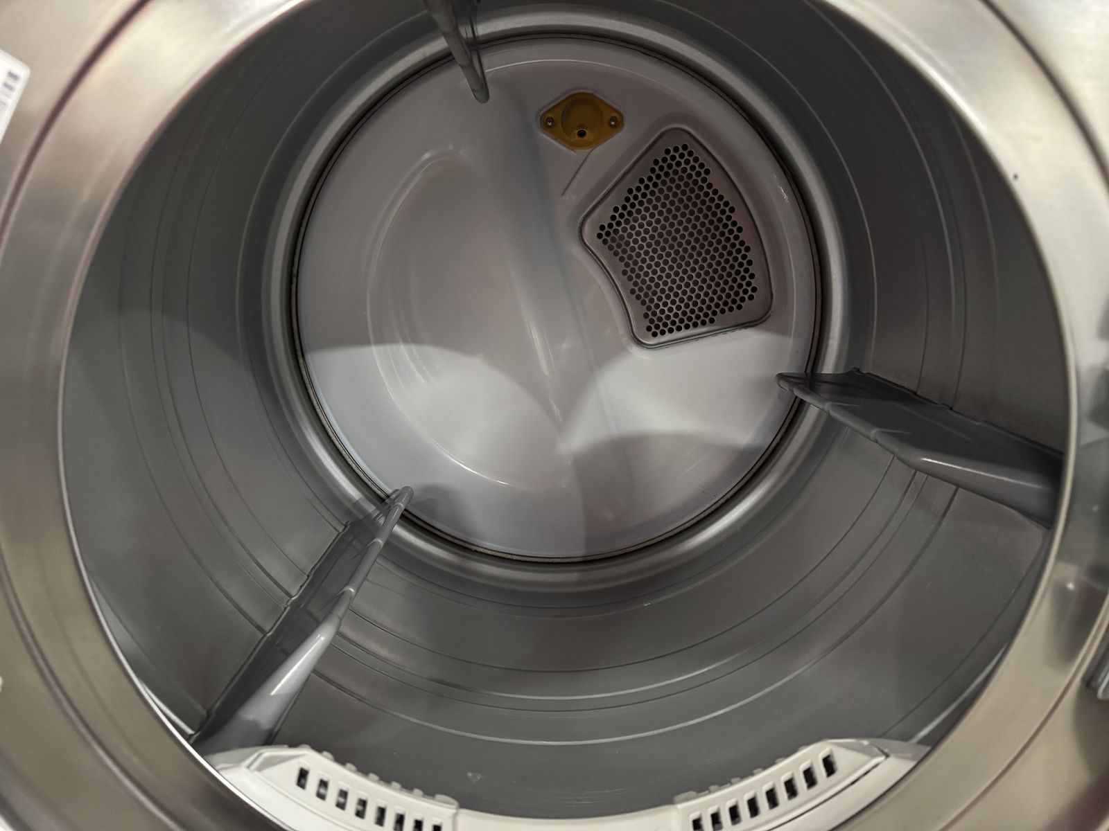 Main image 3