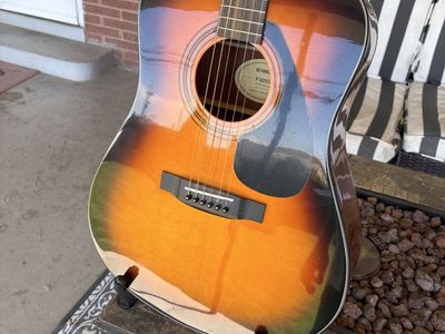 Acoustic guitar
