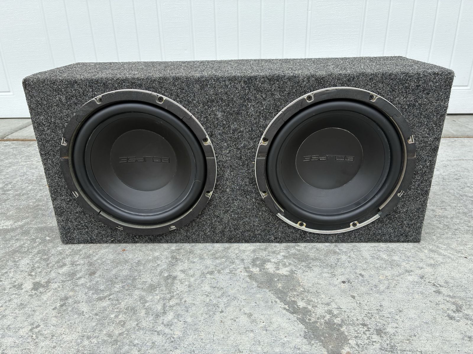 Vintage Dual 10" Eclipse Subwoofers in Sealed Enclosure (Great SQ Bass)