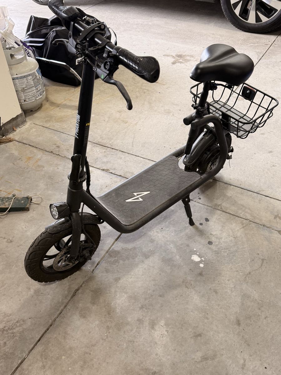 Phantom R1 Seated Electric Scooter - Folding, 15.5 MPH
