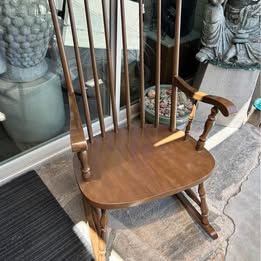 Vintage Wood Rocking Chair Excellent Condition