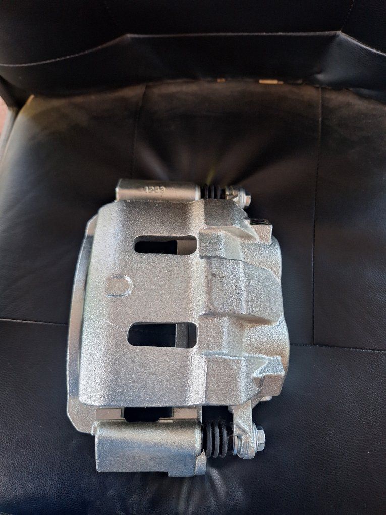 Ford  heavy duty  caliper and bracket
